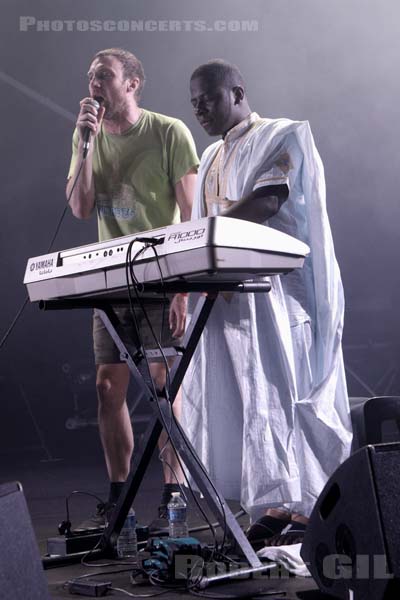 GROUP DOUEH - CHEVEU - 2017-05-26 - PARIS - Nef Nord - Grande Halle - 